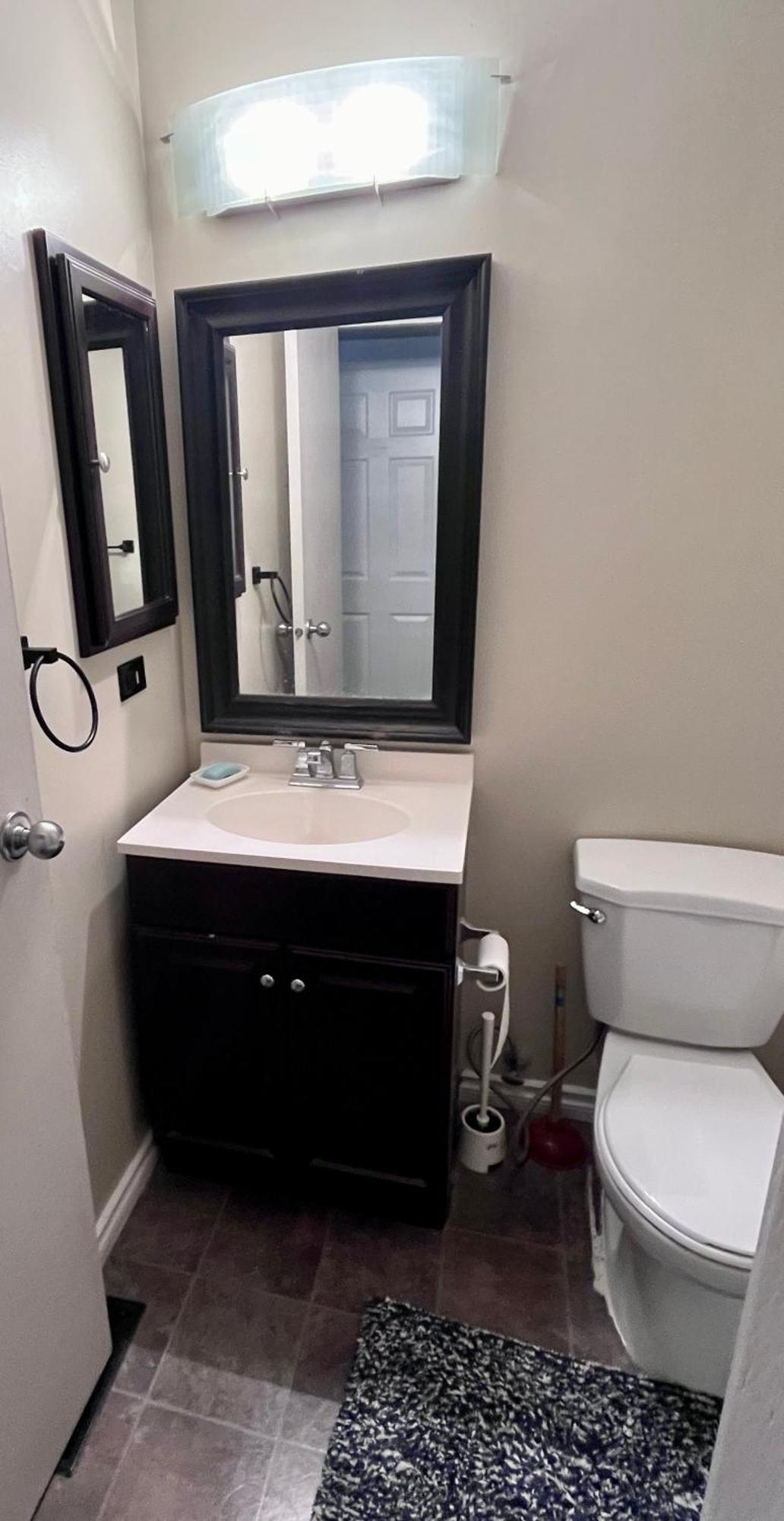 Appartement Calgary-Banff House Close Lrt&Dt&Free Parking Extérieur photo